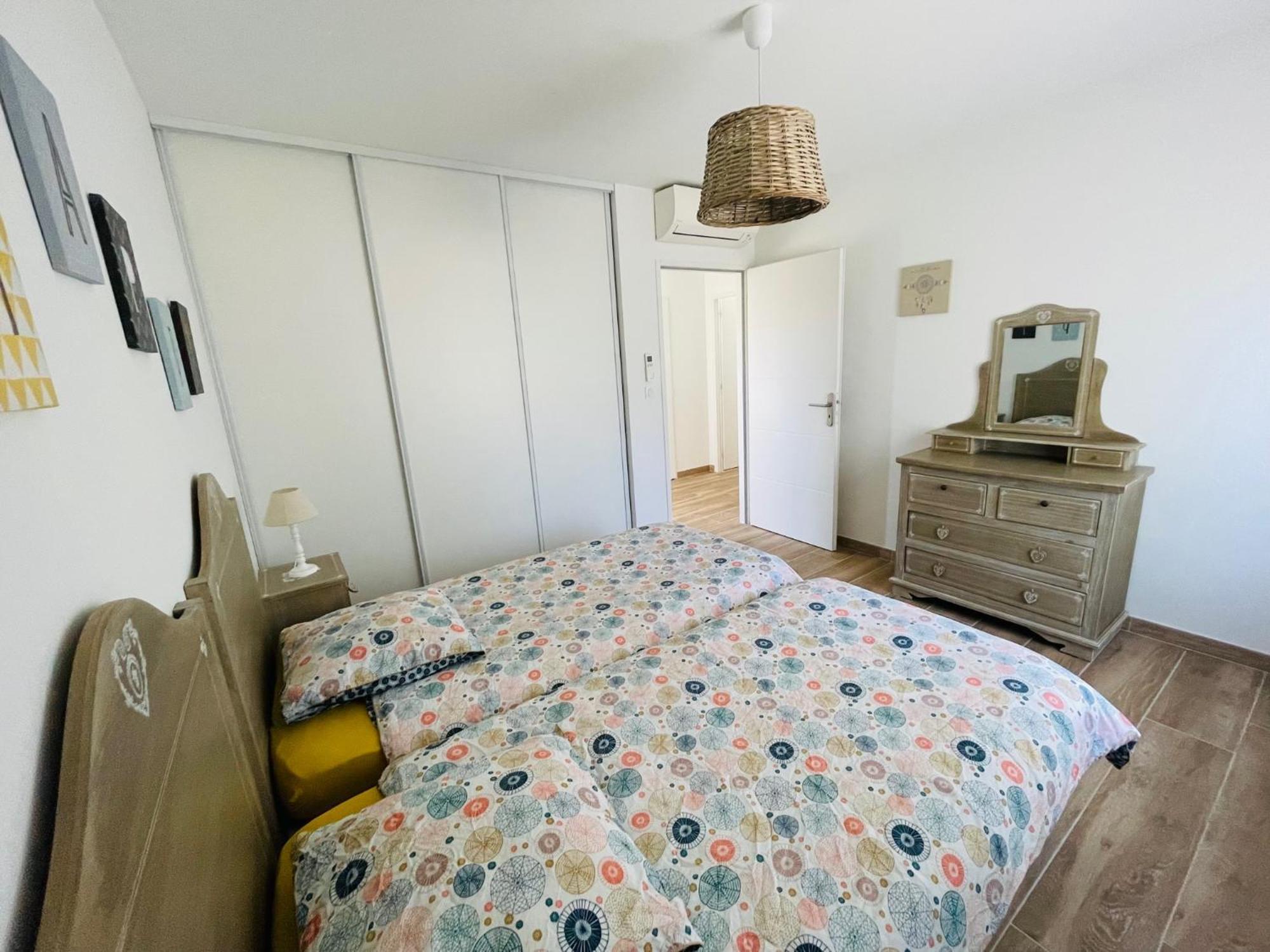 Les Jardins Du Castelas - Piscines, Jardins Et Spas Privatifs Uchaux Room photo